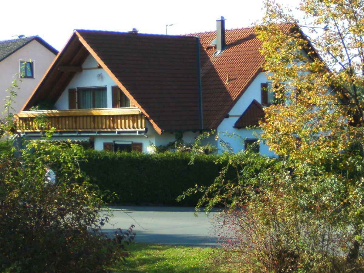 Ferienwohnung Schuetz Hirschaid Exterior foto